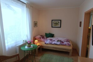 Free WiFi, bed sheets - Landhaus Lichthof (Lohmar)