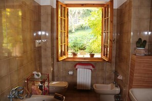 Hair dryer, bidet, towels - B&B Ca' Dell'Olmo (Pesaro)