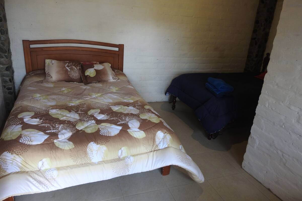 Phòng 3 | Bàn, truy cập Internet không dây miễn phí, bộ trải giường