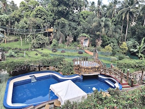 Outdoor pool - Mt. Maculot View Resort (Cuenca)