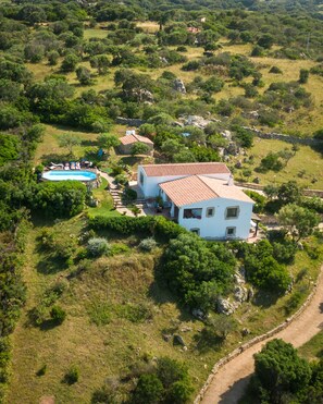 Garden - Dolce Luna Bed and Breakfast (Arzachena)