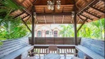 4-Bedroom Villa with Private Pool | Terrace/patio