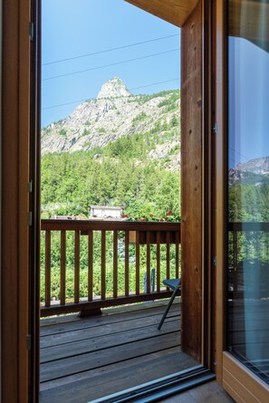 Chambre Double Confort | Vue sur les montagnes