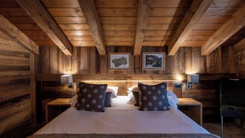 Kahden hengen luksushuone | Tallelokero huoneessa, yksilöllisesti sisustettu