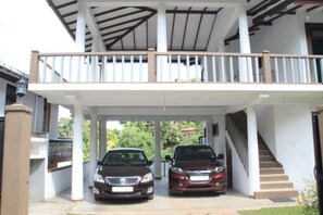 Front of property - Selfcate Luxury Apartments (Kandy)