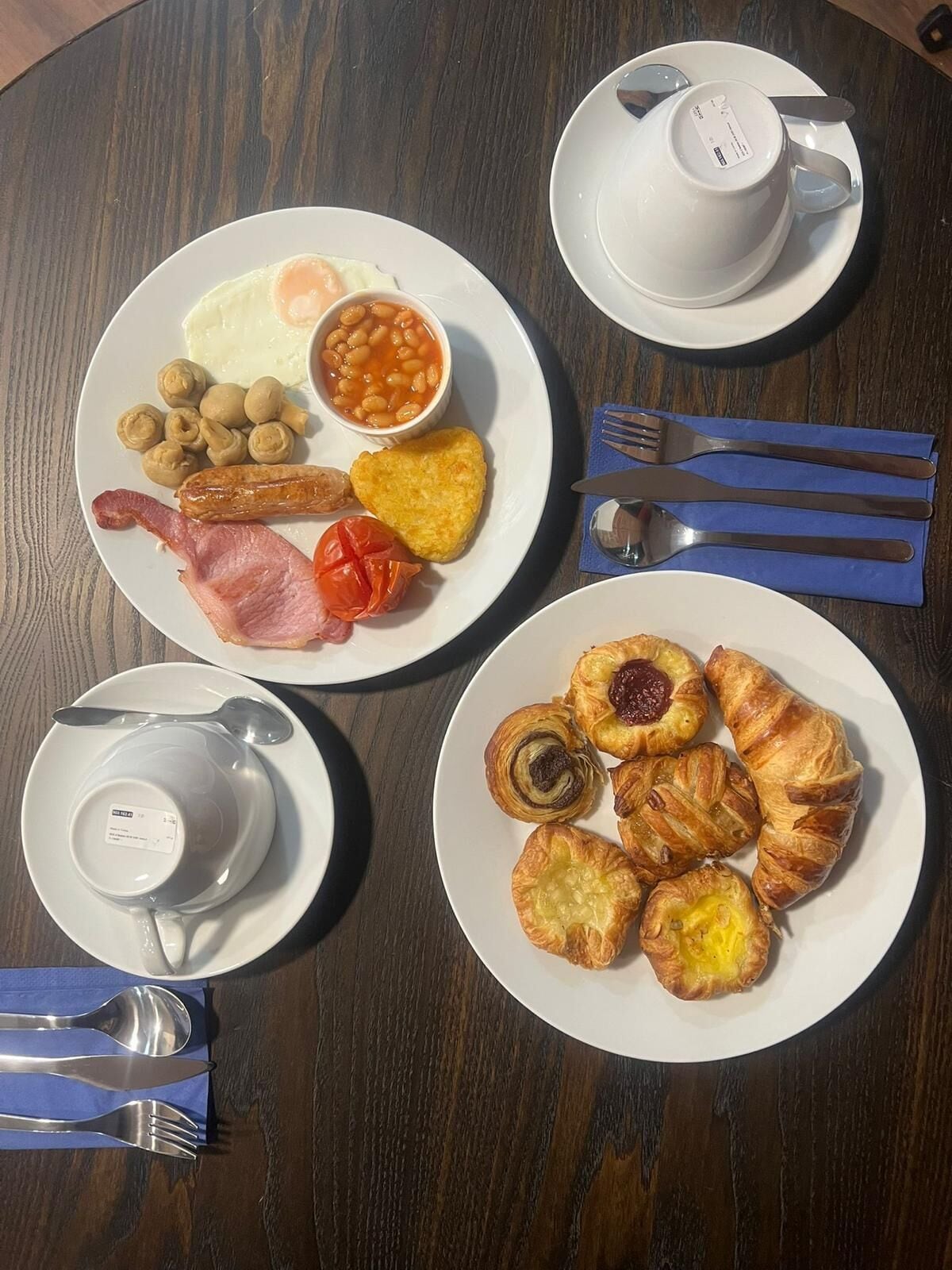 daily self-service breakfast (gbp 10.99 per person)