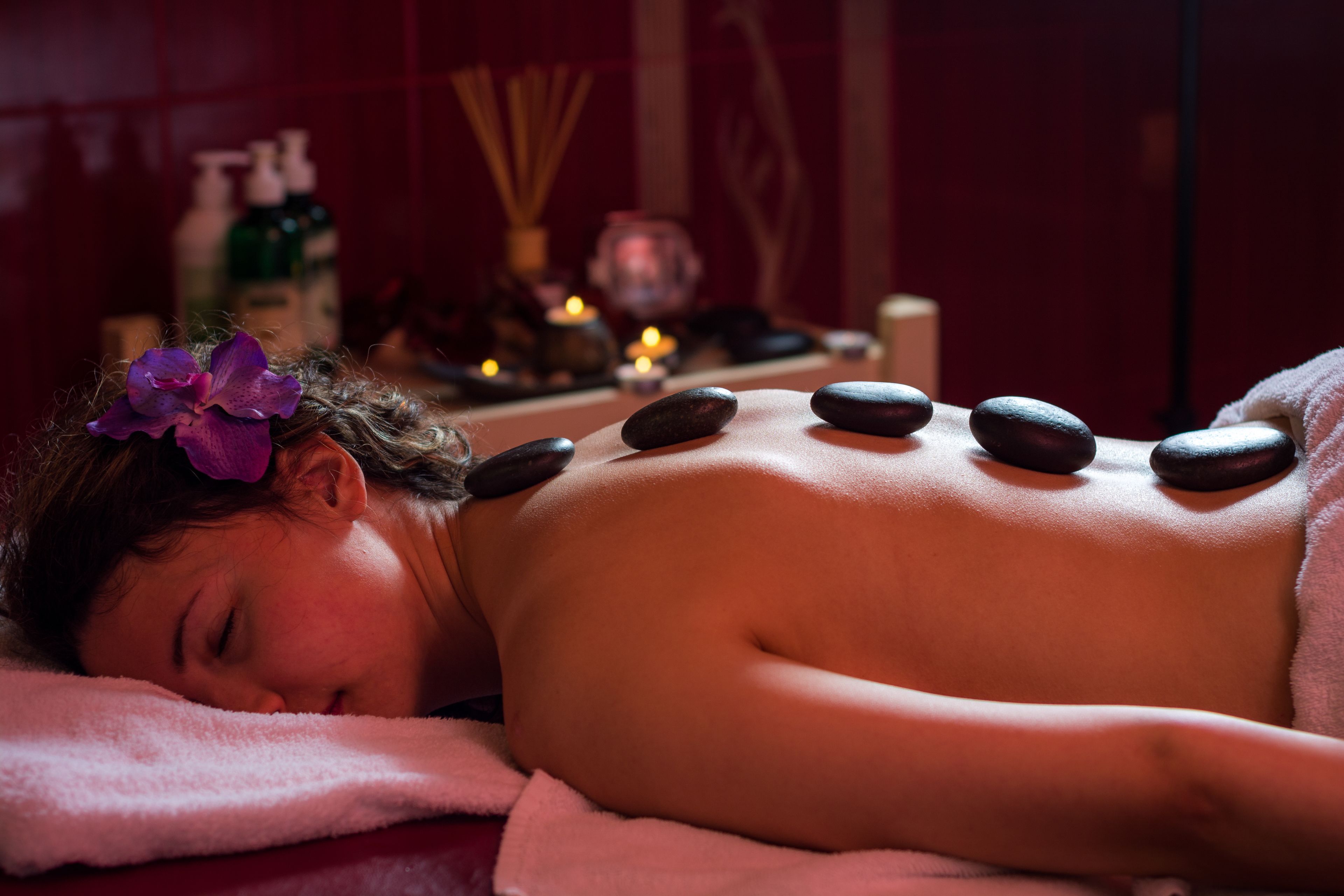 turkish bath/hammam, body treatments, aromatherapy, hot stone massages