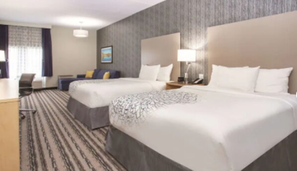 Deluxe Studio Suite, 2 Queen Beds, Non Smoking | Premium bedding, pillowtop beds, desk, blackout drapes