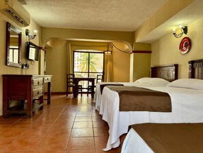 Family Quintuple | Iron/ironing board, free WiFi, bed sheets, wheelchair access