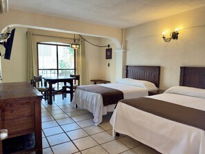 Family Room, 2 double beds | 熨斗/熨板、免费 WiFi、床单、轮椅无障碍