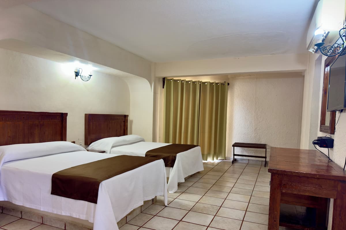 Familjerum | Strykjärn/strykbräda, gratis wi-fi, sängkläder och rullstolsanpassning