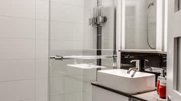 Condo, 1 Bedroom | Bathroom