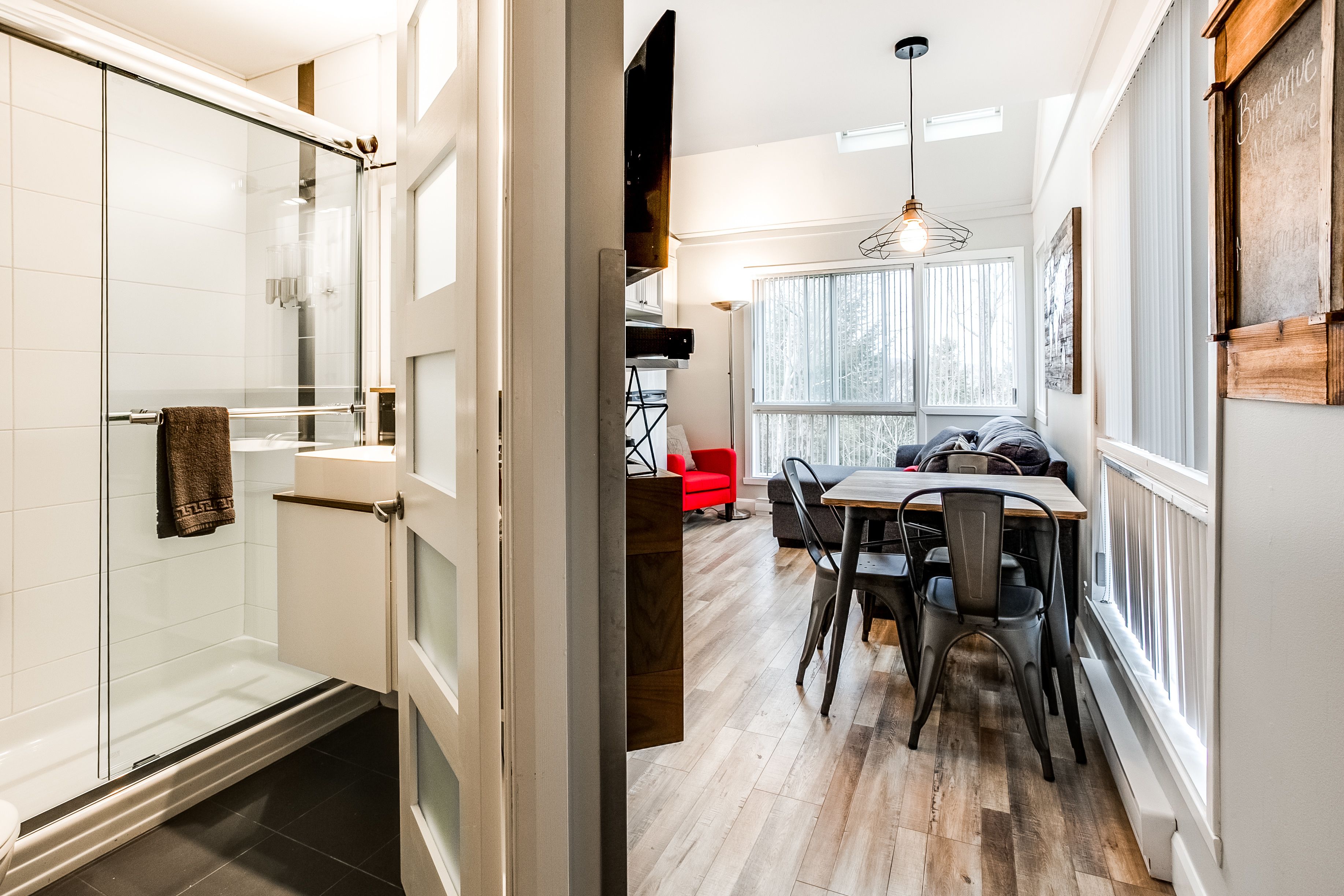 Apartment, 1 Schlafzimmer | Wohnbereich | Flachbildfernseher, Kamin, Netflix