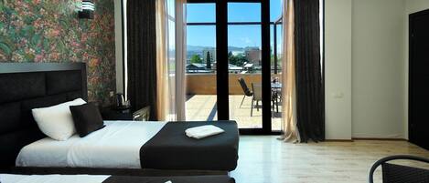 Family Room, Terrace