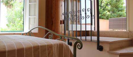 Double Room, Terrace | Minibar, in-room safe, desk, cots/infant beds