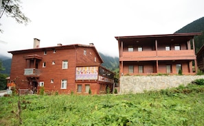 Fachada da propriedade