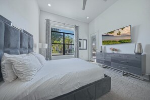 7 bedrooms, iron/ironing board, WiFi, bed sheets - Bright Chic Oasis with Private Pool and Spa at Reunion (Kissimmee)
