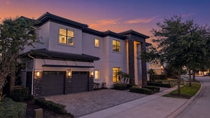 Exterior - 7BR Reunion Villa | Pool & Themed Kids Rooms (Kissimmee)