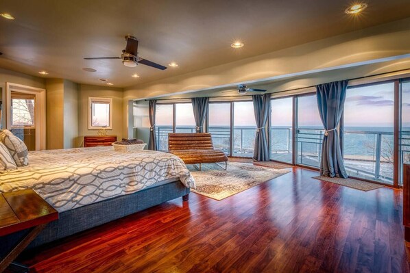 10 habitaciones, escritorio y cortinas blackout