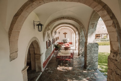 Meson Real de la Plata