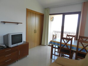 Flat-screen TV - Hostal Restaurant Cal Feliuet (Passanant i Belltall)