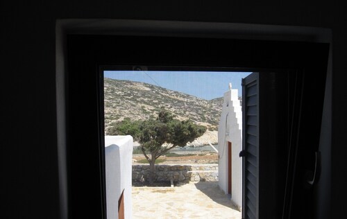 Vegera Beach front house 