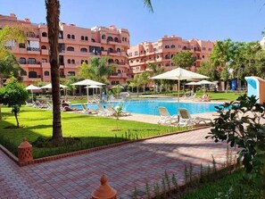 Pool - new luxury apartment in residential and tourist complex  (Marrakech)