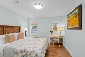 House, 4 Bedrooms, Private Pool, Lake View | 4 bedrooms, iron/ironing board, free WiFi, bed sheets - Rovigo Vacation Rental: Spacious Retreat with Panoramic Lake Views in Kings Lake. 4-BR, 4-Bathroom Home with Private Pool, just 3.4 Miles from the Vibrant Fifth Avenue South and Naples Attractions (Naples)