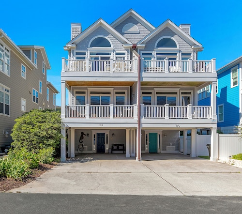 Pier Perfect. A 4 bedroom just steps to the beach, pier, and everything else!