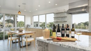 Dining - Private Sonoma Vineyard Estate: Modern Villa + Pool 10 Acre Winery Property (Sonoma)