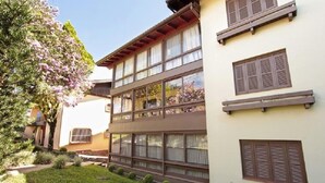 Mặt tiền nơi lưu trú