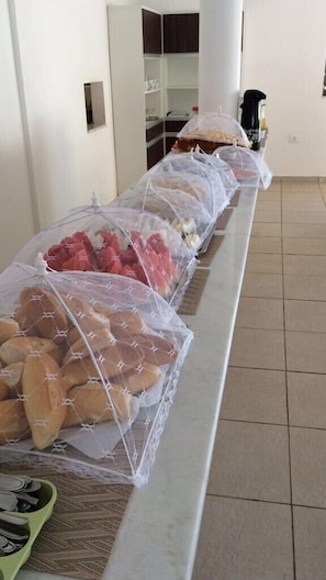 Gratis frukostbuffé varje dag