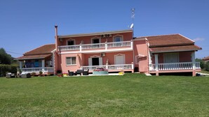 Garden - Riposo Studios & Apartments (Corfu)