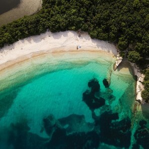 Beach nearby, beach bar