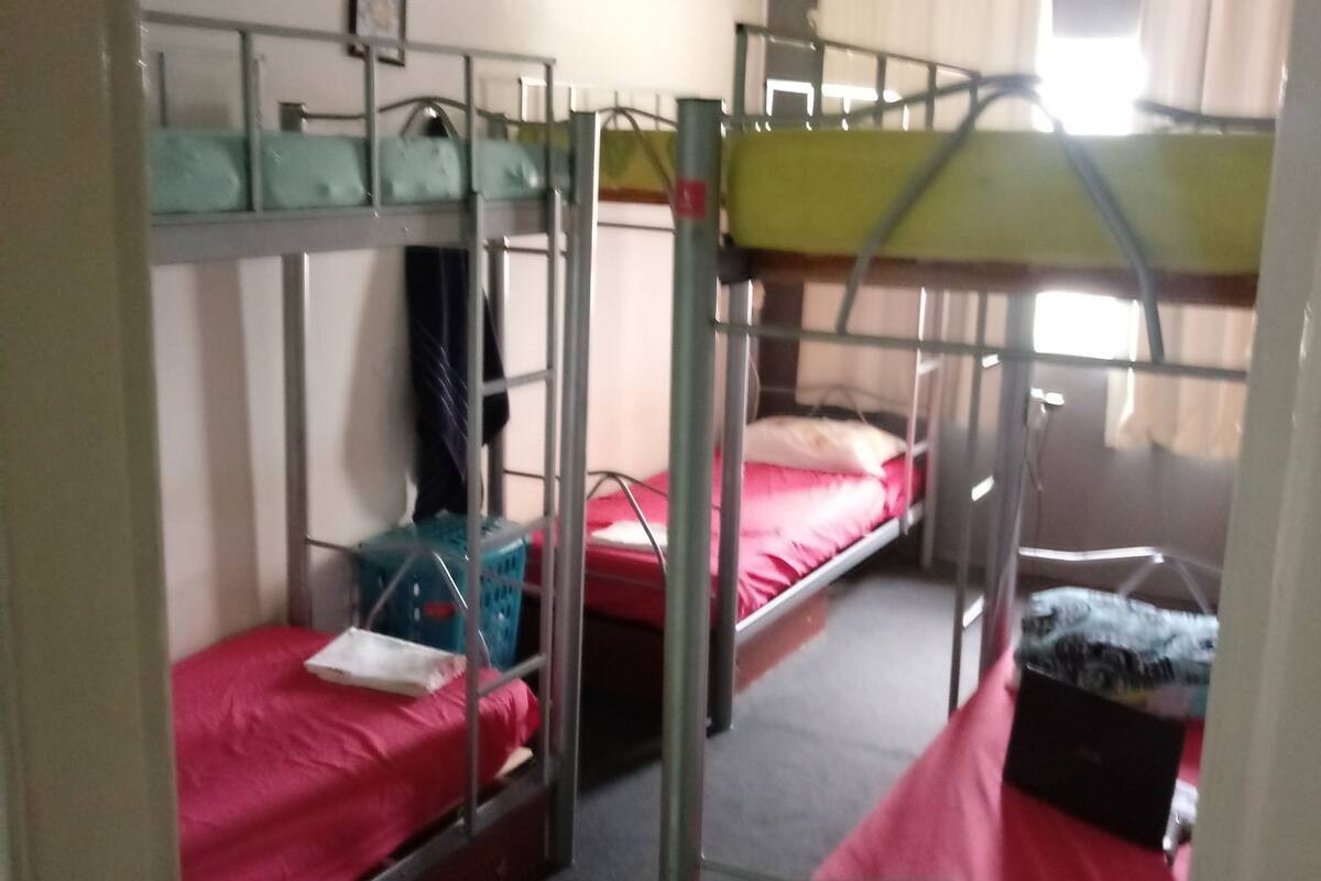 Dortoir partagé exclusif | Literie hypoallergénique, lit avec matelas en mousse à mémoire