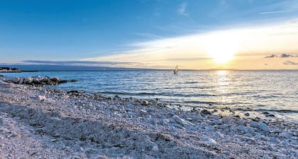 Villa Blue - spectacular view and heated pool, Split riviera, Croatia