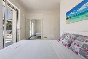 Iron/ironing board, internet, bed sheets - Villa Evi by Perle di Puglia (Torre Guaceto)