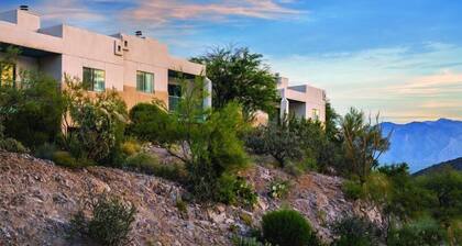 Panoramic Views!! Gorgeous 2 bedroom en-suite Casita in Starr Pass.