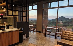 Dining - Panoramic Views!! Gorgeous 2 bedroom en-suite Casita in Starr Pass. (Tucson)