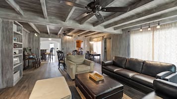 Smart TV, DVD player