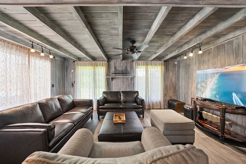 Belle maison à West Palm Beach W / plus grande piscine et jacuzzi