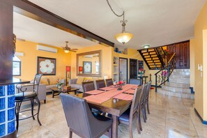 Dining -  Beautiful home on Hillside with million dollar view overlooking Ocean and Bay (San Carlos)