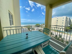 Outdoor dining - Beachfront! Balcony, Sleeps 10 Heated Pool & King Bed -308 (Redington Shores)