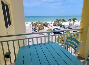 Outdoor dining - Beachfront! Balcony, Sleeps 10 Heated Pool & King Bed -308 (Redington Shores)