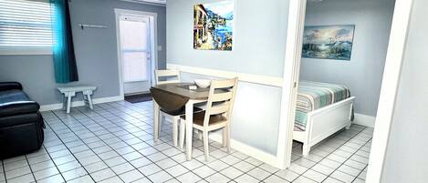 1 Schlafzimmer, Bügeleisen/Bügelbrett, kostenloses WLAN, Bettwäsche