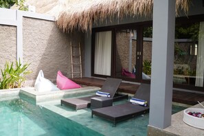 Kolam renang outdoor