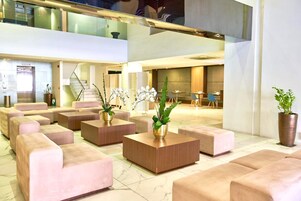 Sala de estar en el lobby