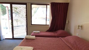 Unclassified image, 2 of 21, button - Outback Quarters Motel Hay (Hay South)