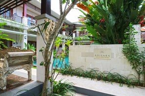 Mặt tiền nơi lưu trú