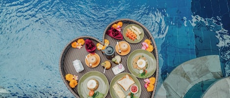 Villa, 3 Bedrooms, Private Pool | Minibar, desk, iron/ironing board, free cribs/infant beds